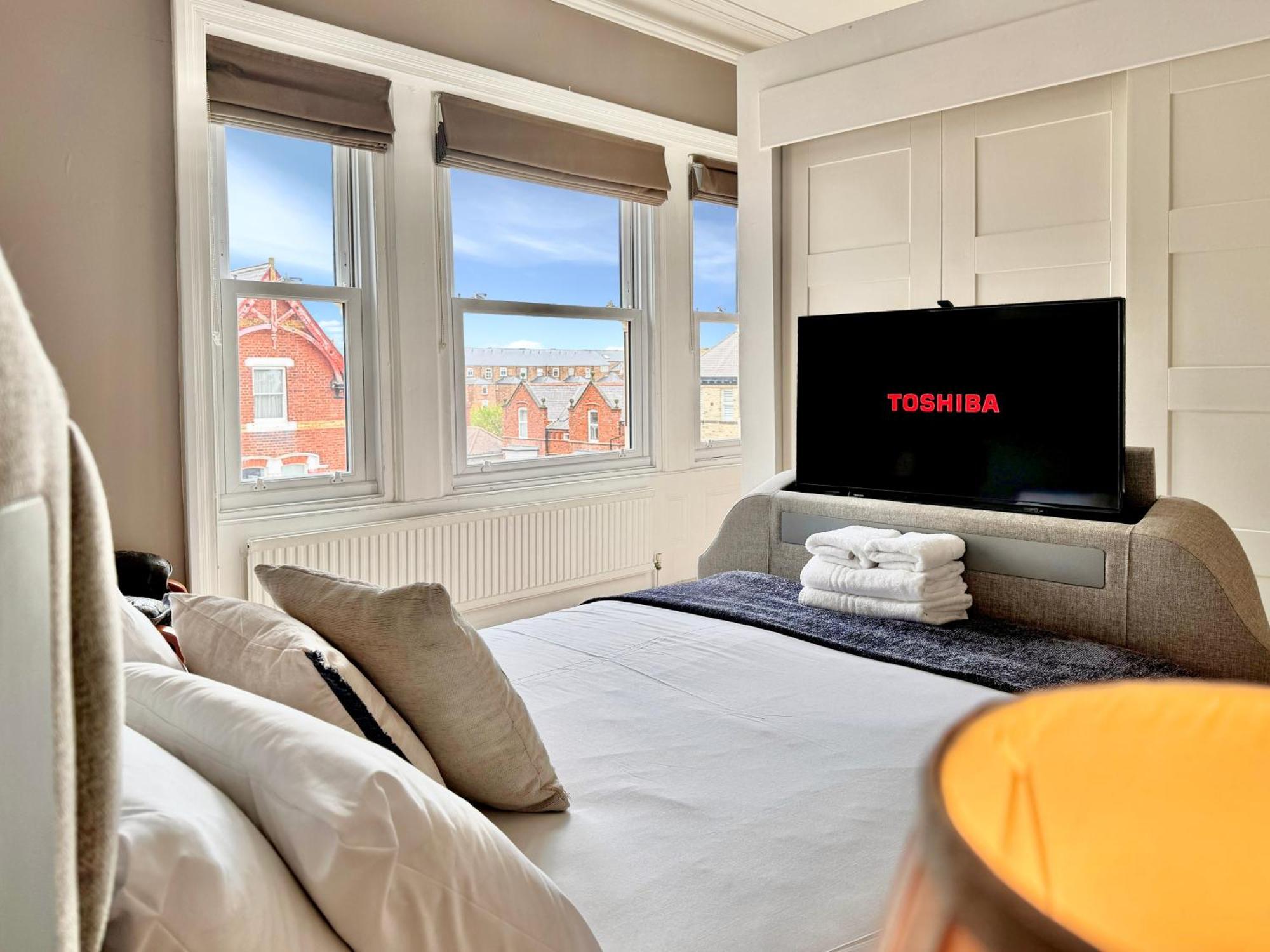 Apartment Victoria With Free Parking 斯卡伯勒 外观 照片