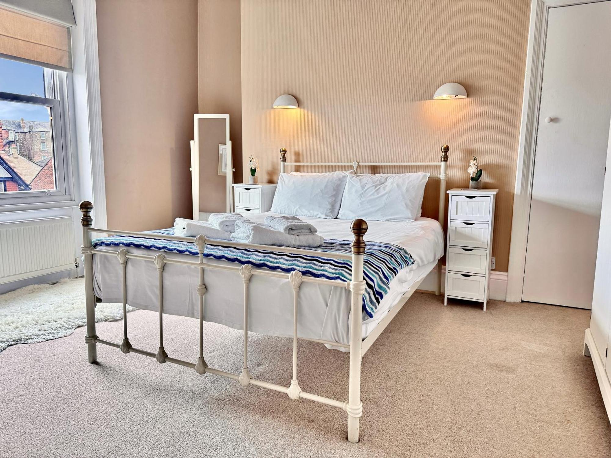 Apartment Victoria With Free Parking 斯卡伯勒 外观 照片